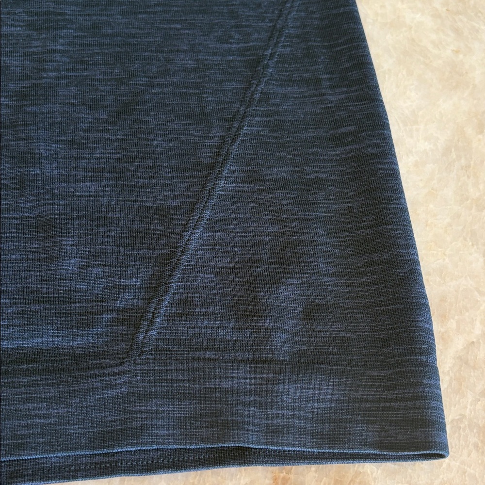 Men’s Lululemon long sleeve performance T shirt. - Picture 14 of 16